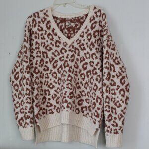Ugg CECILLIA V Neck Leopard Skin Print